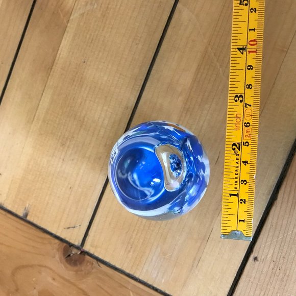 Mdina Studio Art Glass Egg Paperweight Controlled Bubble Blue Flower Signed - Picture 3 of 12